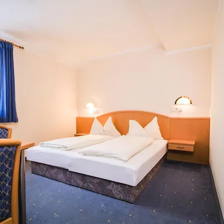 Gretl By Aurora Hotel